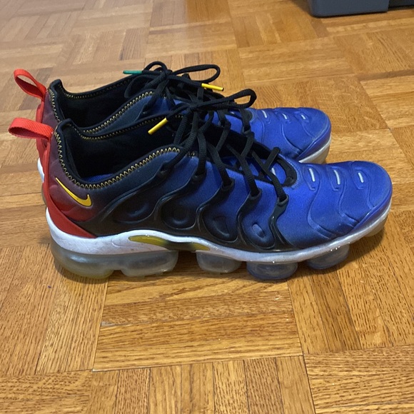 Nike Vapormax - Picture 3 of 7